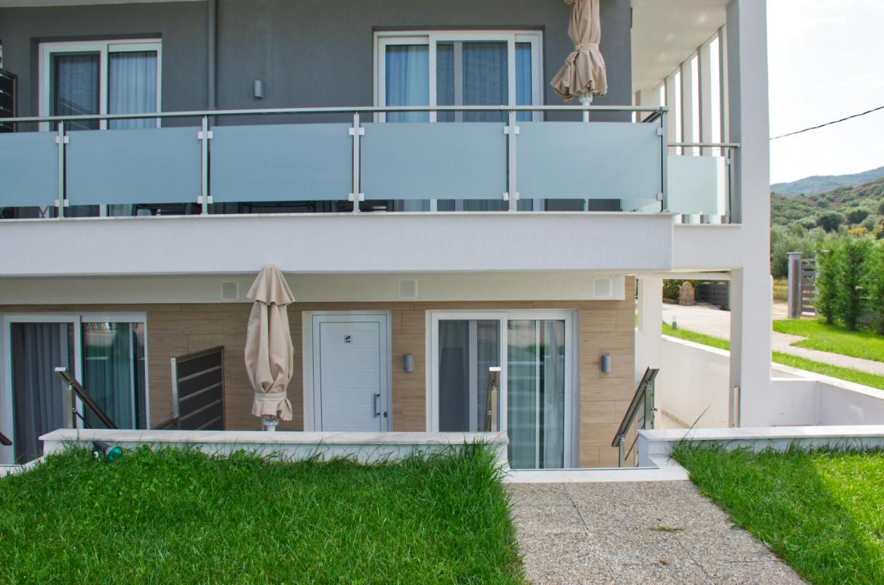 Astra Sarti Luxury Suites Bagian luar foto