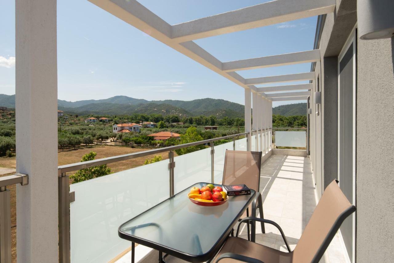 Astra Sarti Luxury Suites Bagian luar foto