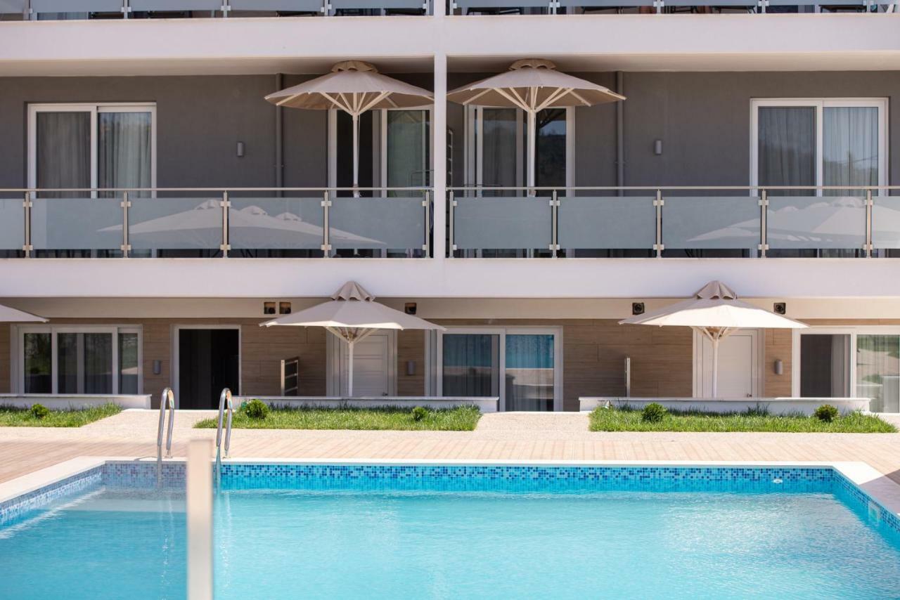 Astra Sarti Luxury Suites Bagian luar foto