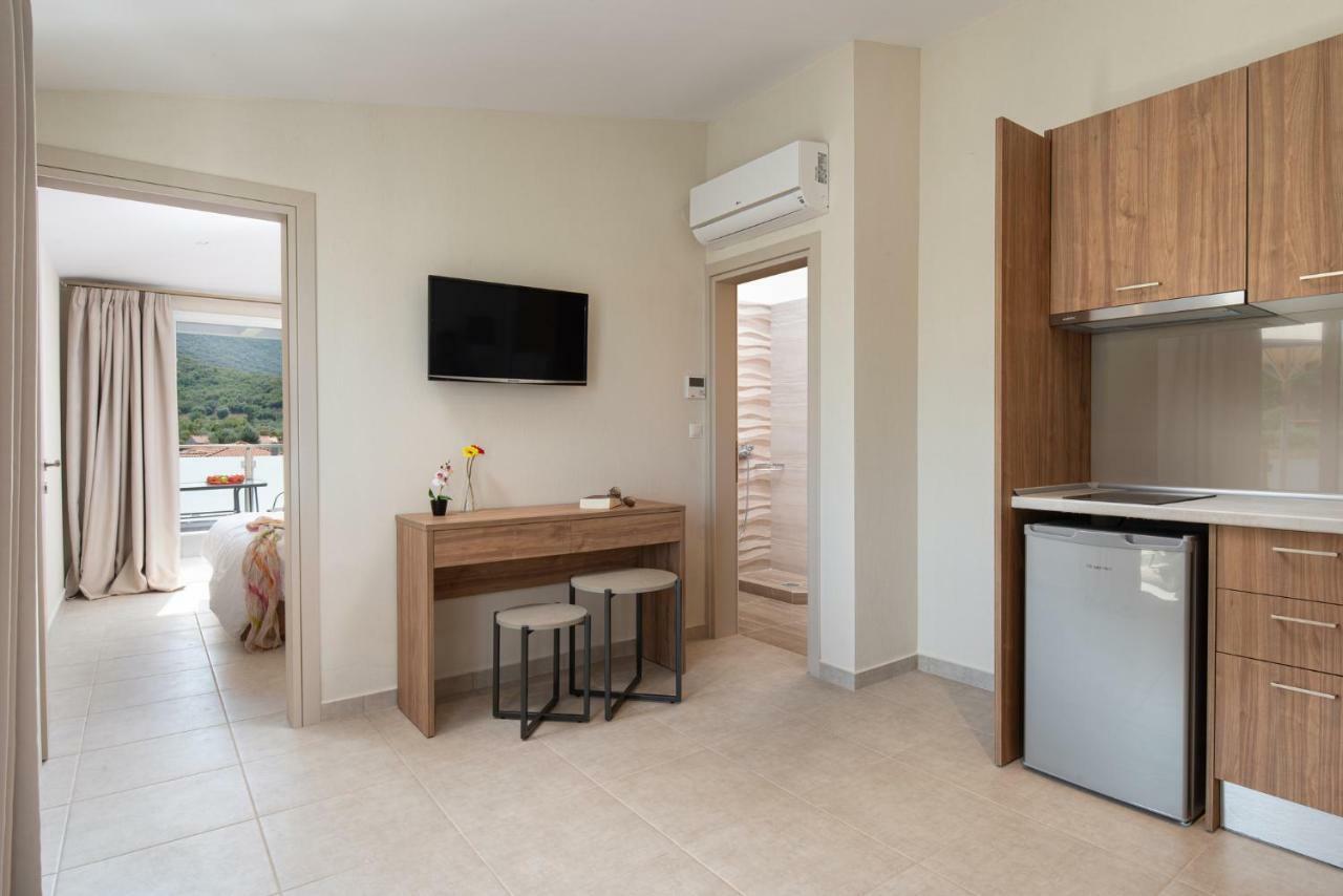 Astra Sarti Luxury Suites Bagian luar foto