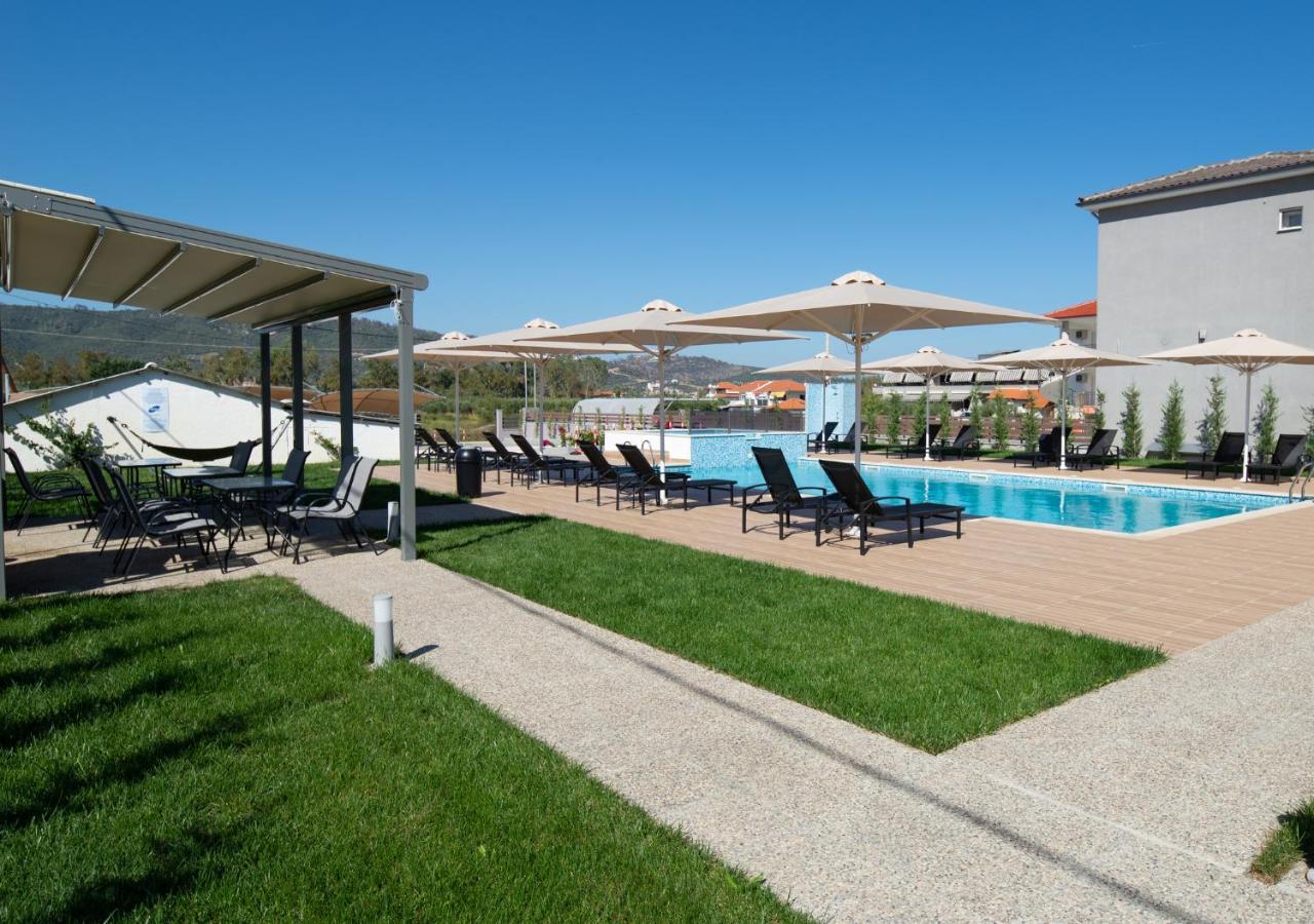 Astra Sarti Luxury Suites Bagian luar foto