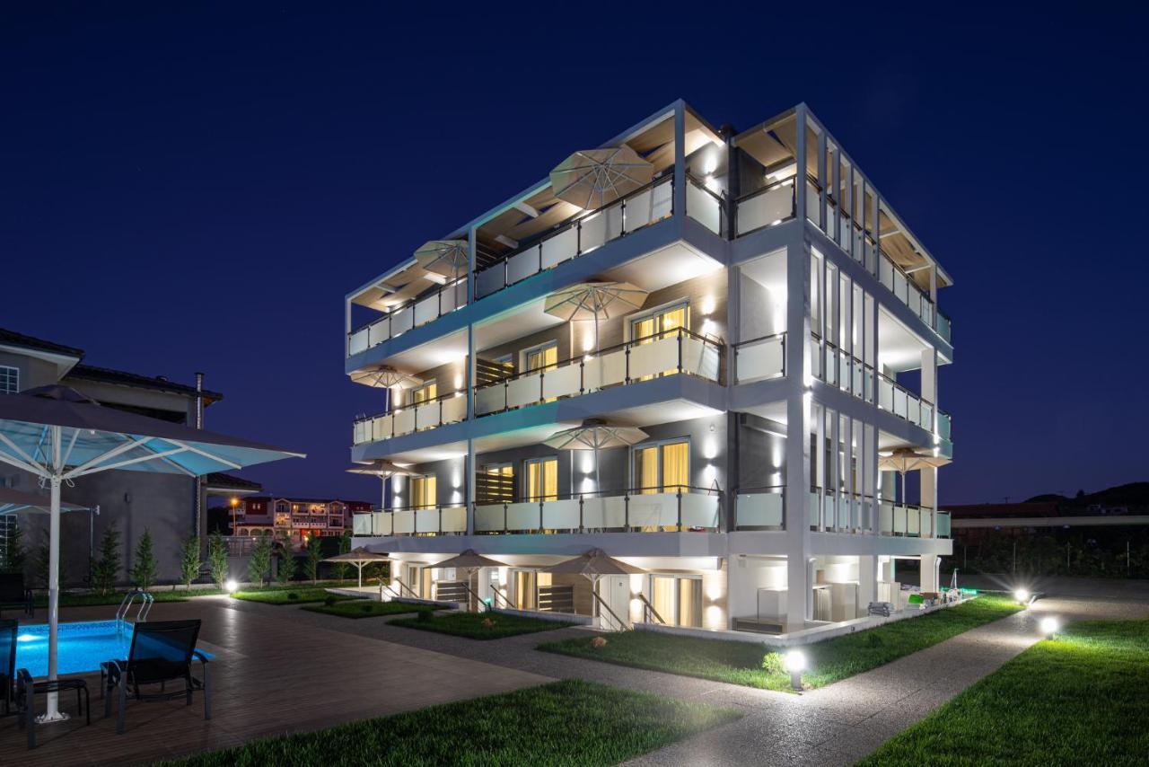 Astra Sarti Luxury Suites Bagian luar foto